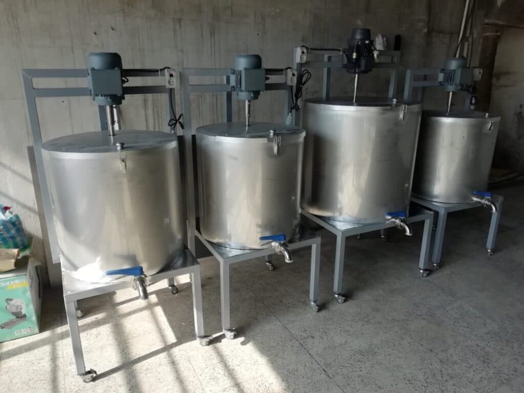 تولید دستگاه لبنیاتی و هیتر گلخانه ای و عرقگیر صنعتی اروم اطمینان در ارومیه