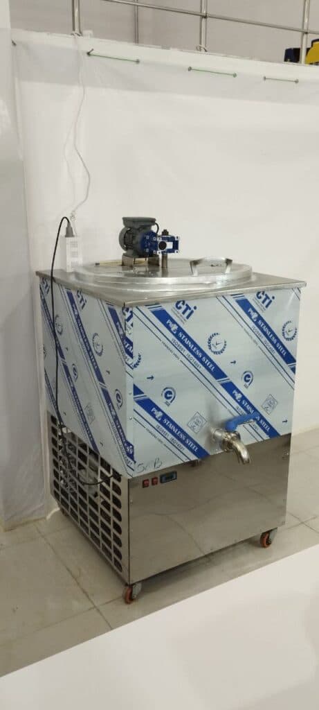 تولید دستگاه لبنیاتی و هیتر گلخانه ای و عرقگیر صنعتی اروم اطمینان در ارومیه