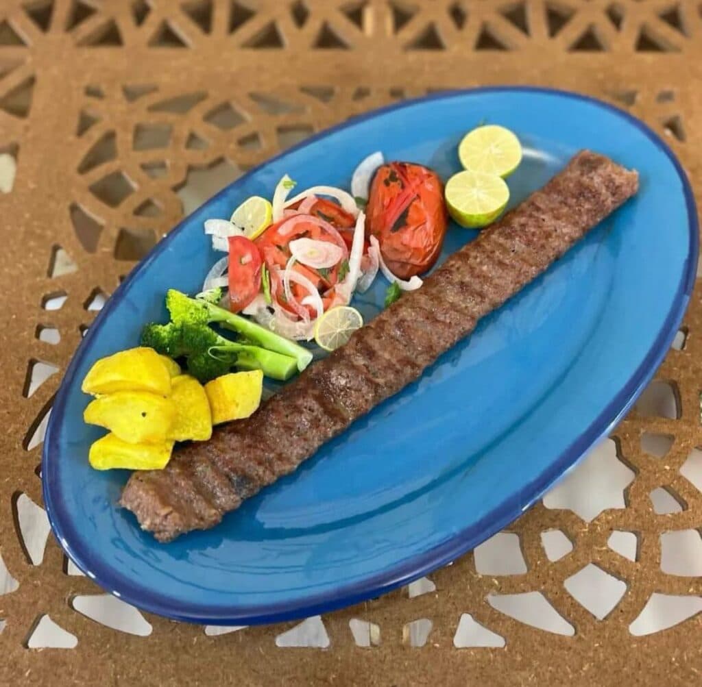 رستوران شاه عباسی در شهرکرد