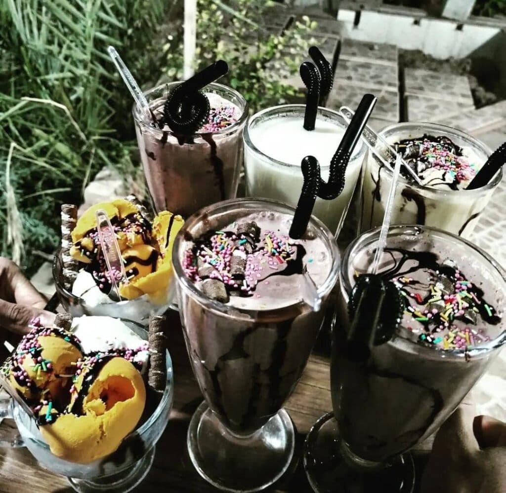 سفره خانه سنتی پارسیس در ایرانشهر