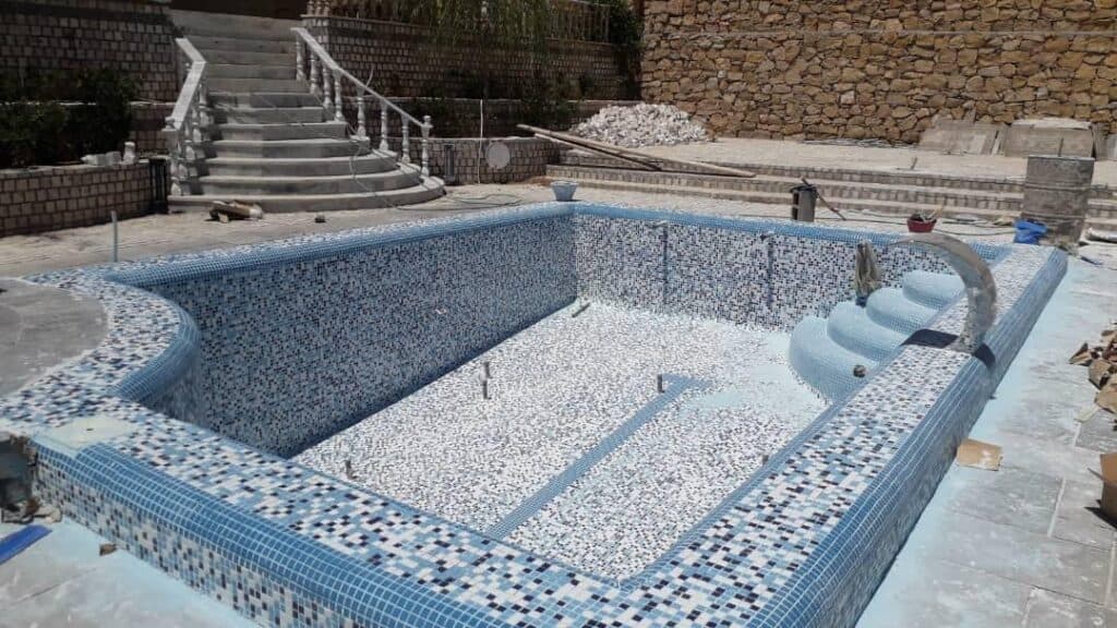 طراحی و ساخت استخر و سونا جکوزی شریان گستر لیماک در شیراز