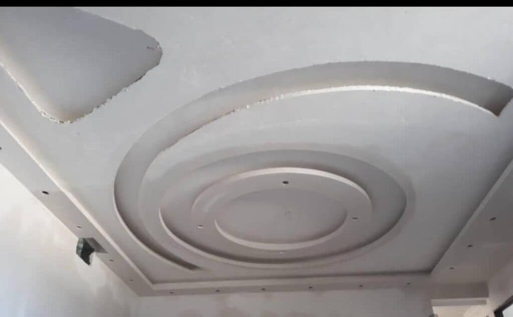 خدمات گچ کاری و گچ بری و نور مخفی ساختمان رحیم احمدی در زاهدان