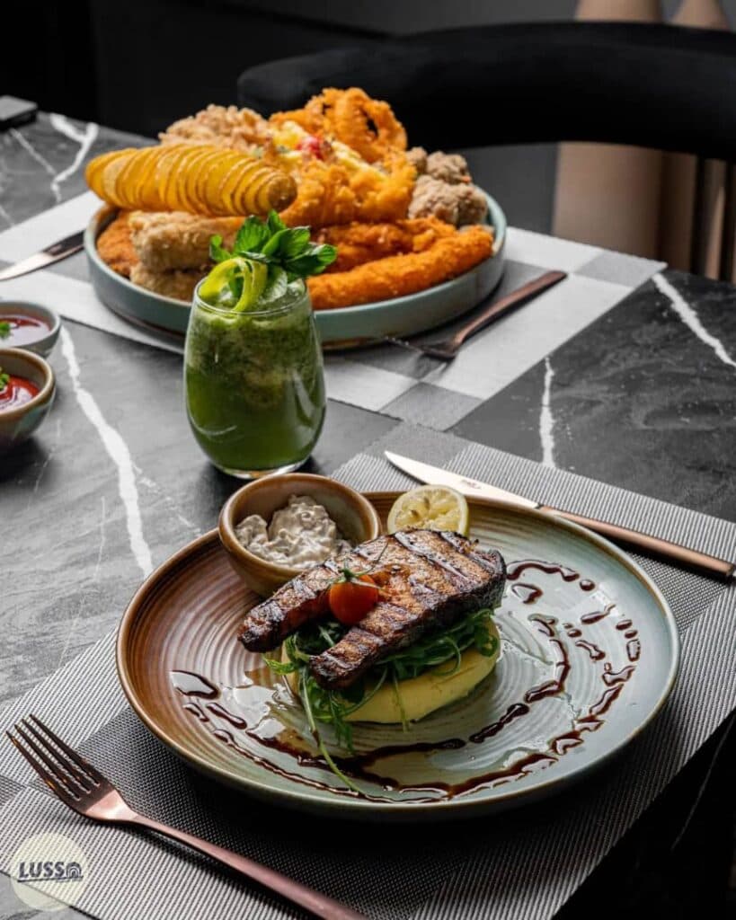 کافه رستوران ایتالیایی ایرانی لوسو در شیراز