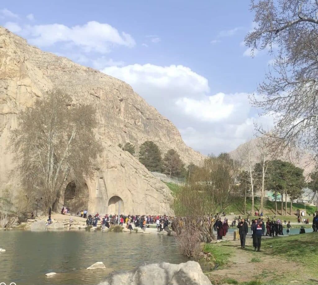 اقامتگاه بومگردی آب و آتش در یزد
