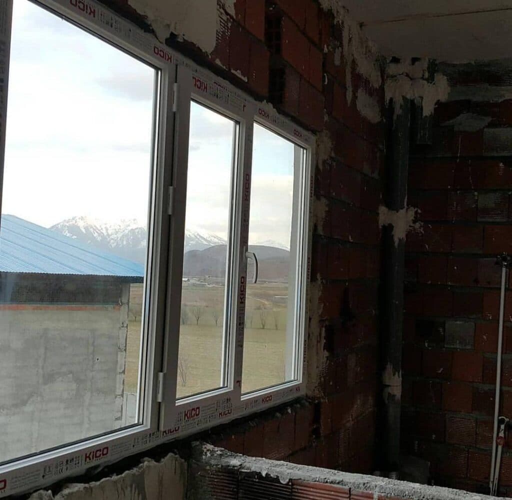 ساخت درب و پنجره upvc و نرده و حفاظ آلومینیومی مرادی در مریوان