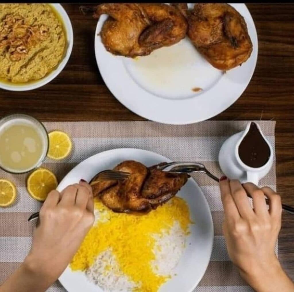 رستوران اکبر جوجه برادران کلبادی در طبس