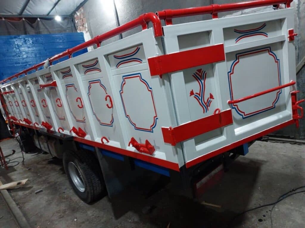 اتاقسازی ماشین سنگین برادران پناهی در اردبیل