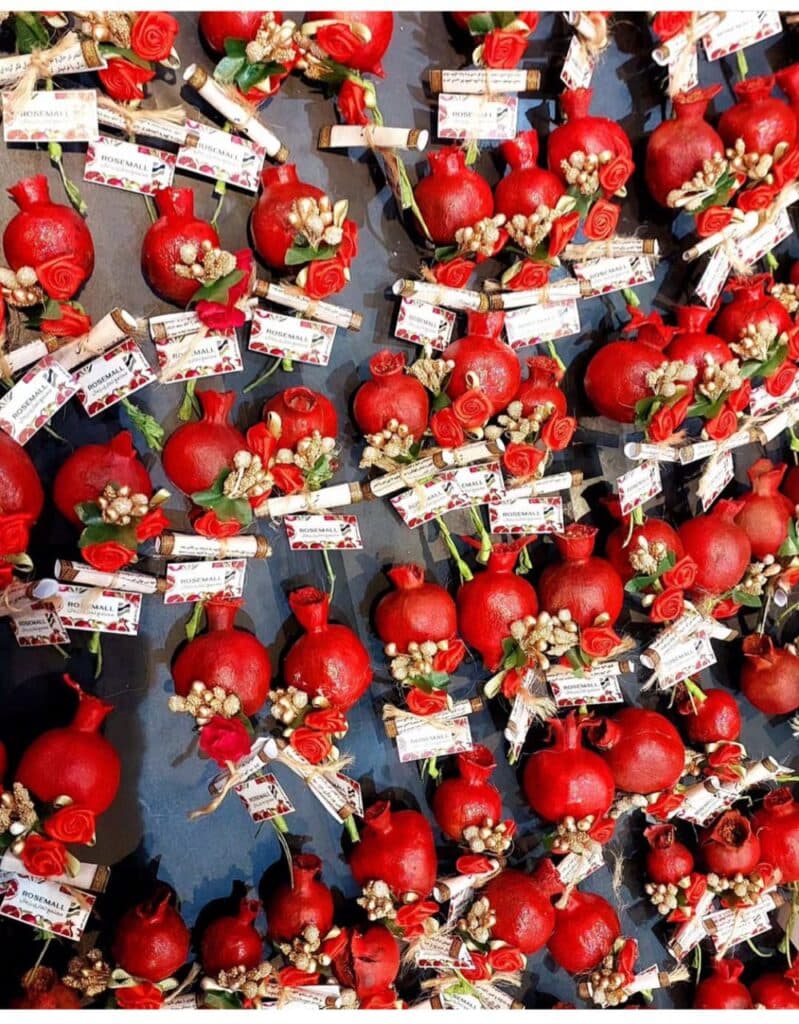 ساخت گیفت و یادبود پریا در قم