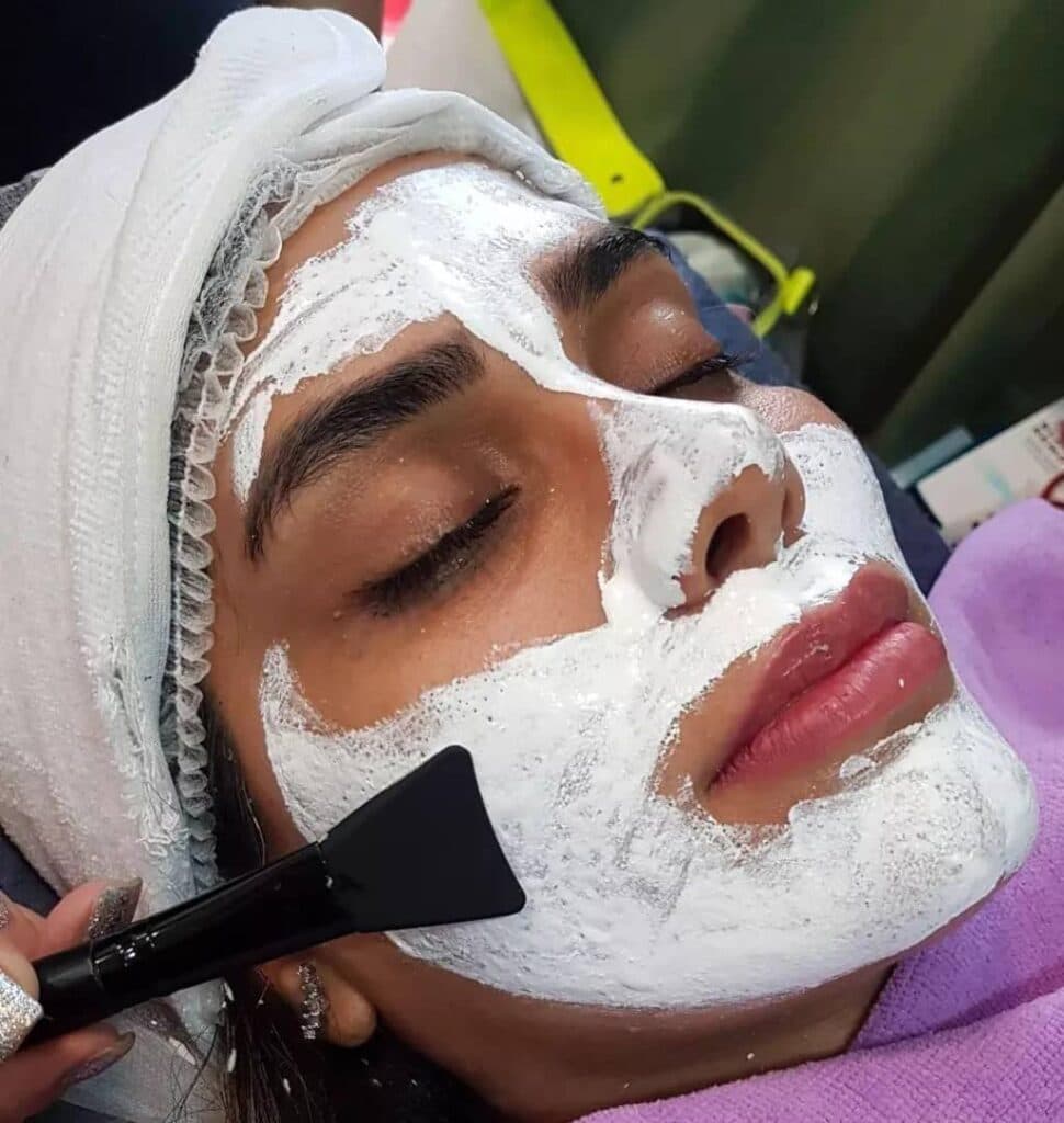 سالن زیبایی سمانه در پردیس