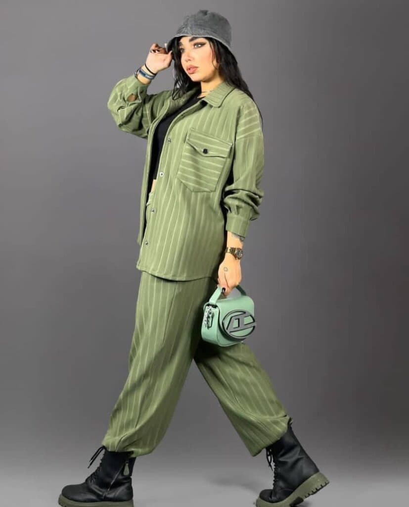 فروشگاه پوشاک اسپرت و مجلسی مردانه و زنانه رز در اراک