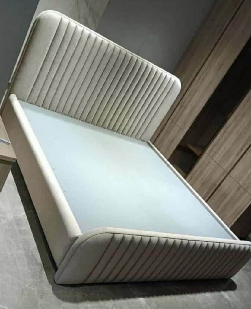 تعویض پارچه و تعمیرات مبل فرزند هنر در کیش