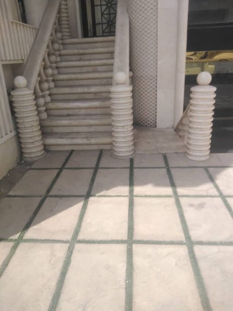 طراحی اجرا و فروش سنگ نمای رومی ساده کلاسیک و اسلپ برادران عباسی در قم