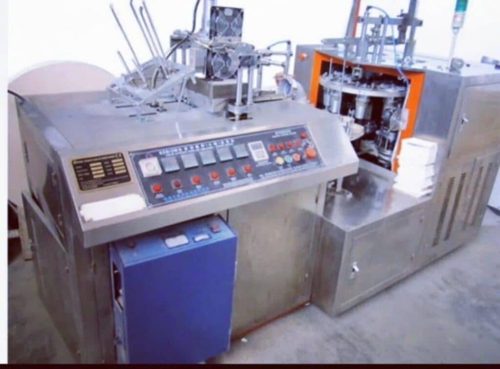 خرید و فروش دستگاه ۳ کاره و سفره و لیوان یکبار مصرف شاخه گستران در خمین