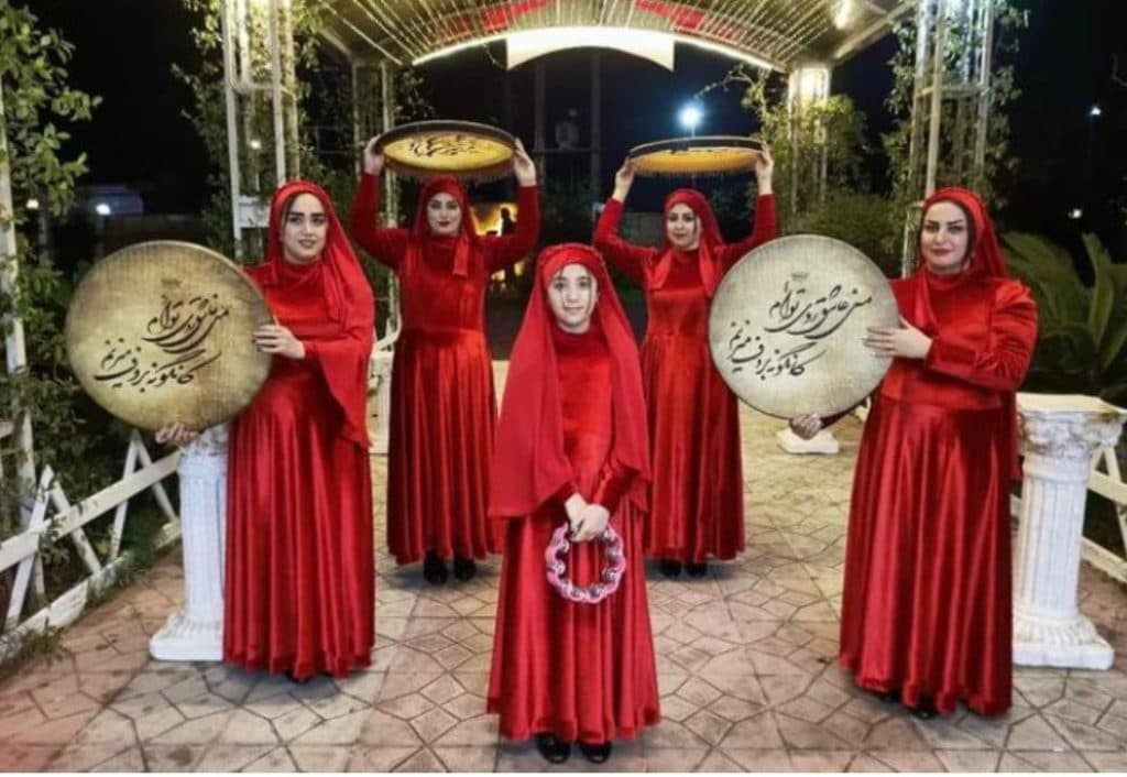 گروه ساقدوشی و دف نوازی شاهنگ در سنگر