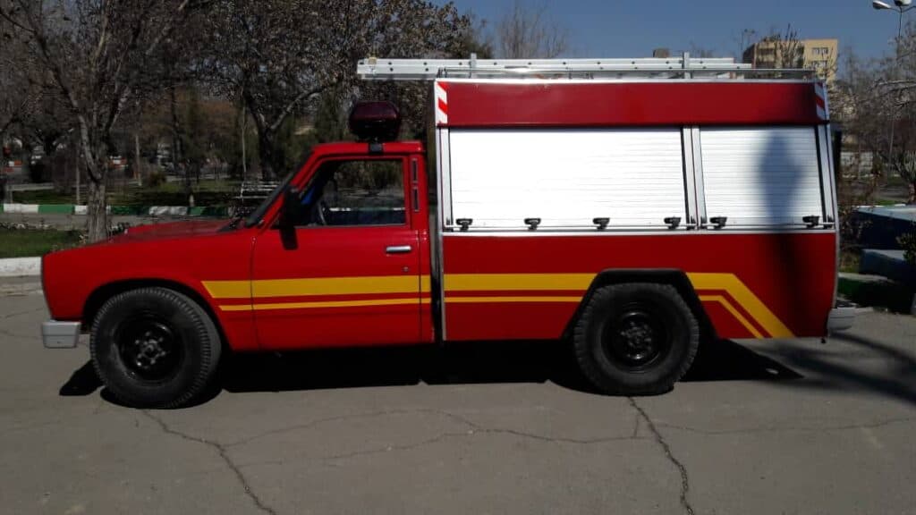 تجهیز و بازسازی خودرو آتش نشانی شرکت آذرمهار در تبریز