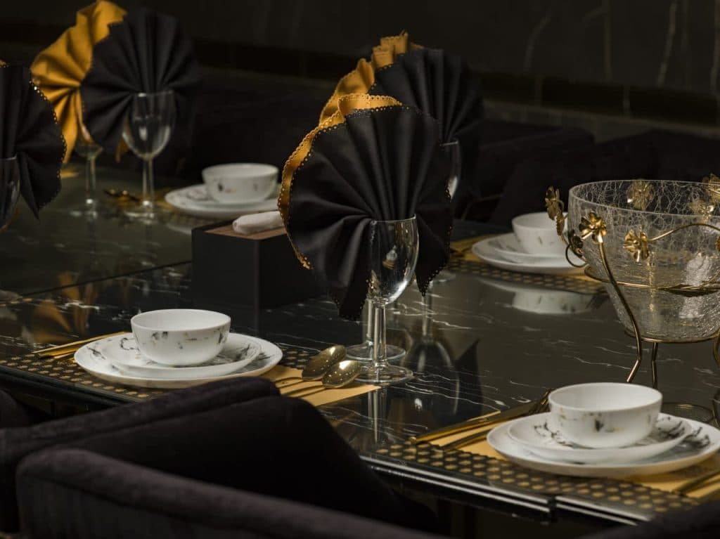 مجموعه رستوران های شاندیز شاذ در یزد