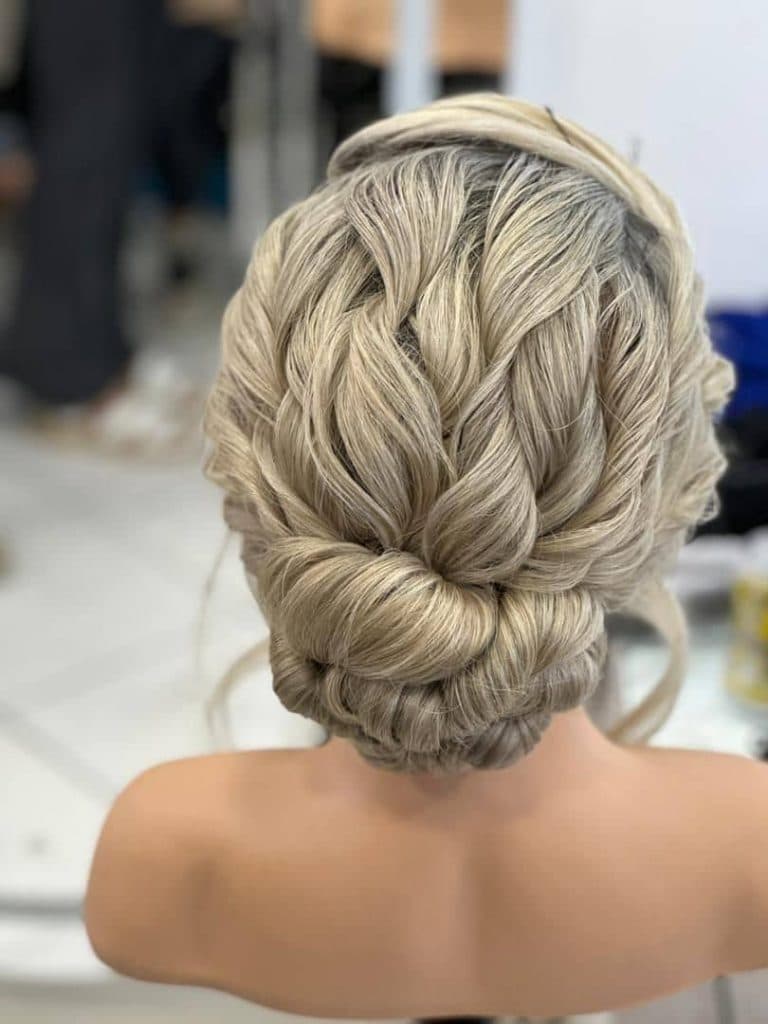 سالن زیبایی آناهیتا شفائی در اراک