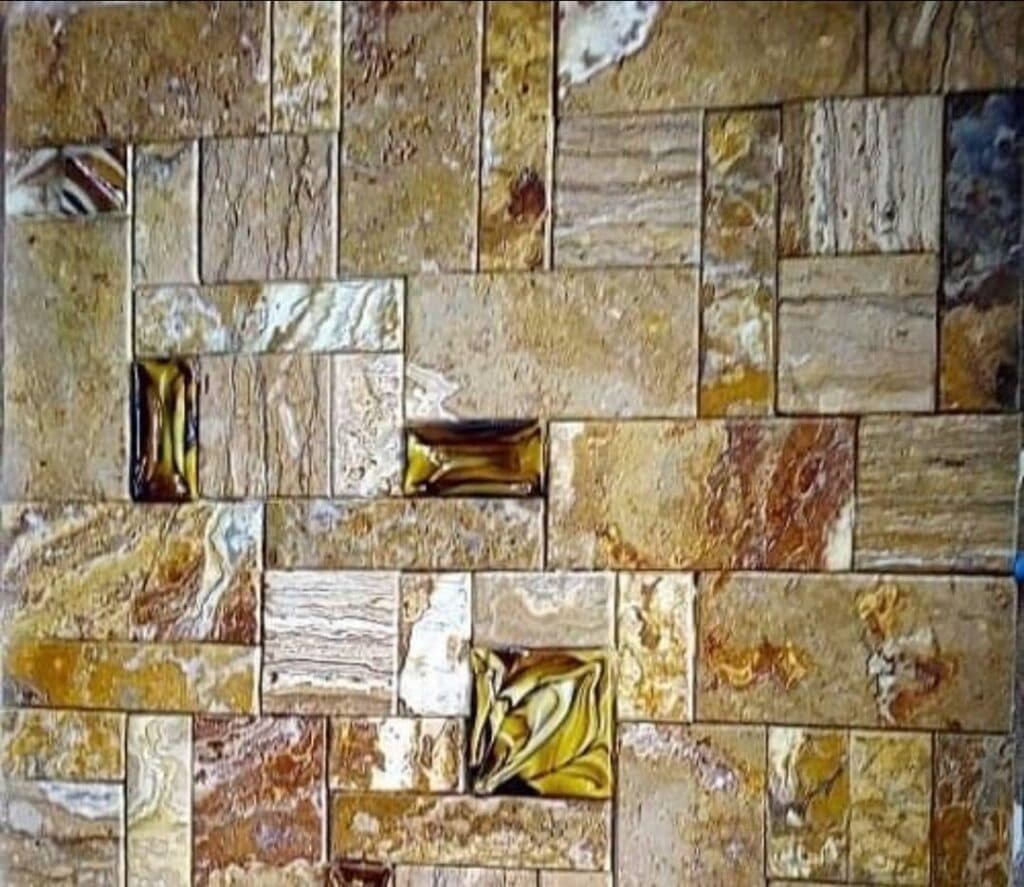 نصب و اجرای سنگ آنتیک مرمر بلورین نگین دار شیرازی در کرمانشاه