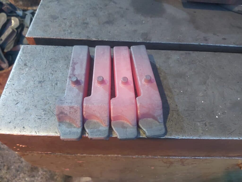 تولید قطعات صنعتی و خدمات فورج کاری گروه صنعتی فرا صنعت در اصفهان