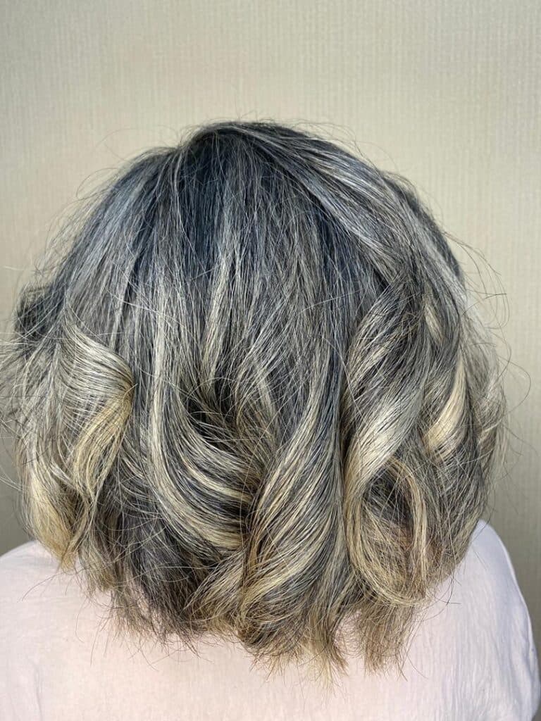 سالن زیبایی نازگل بندر در بندرعباس