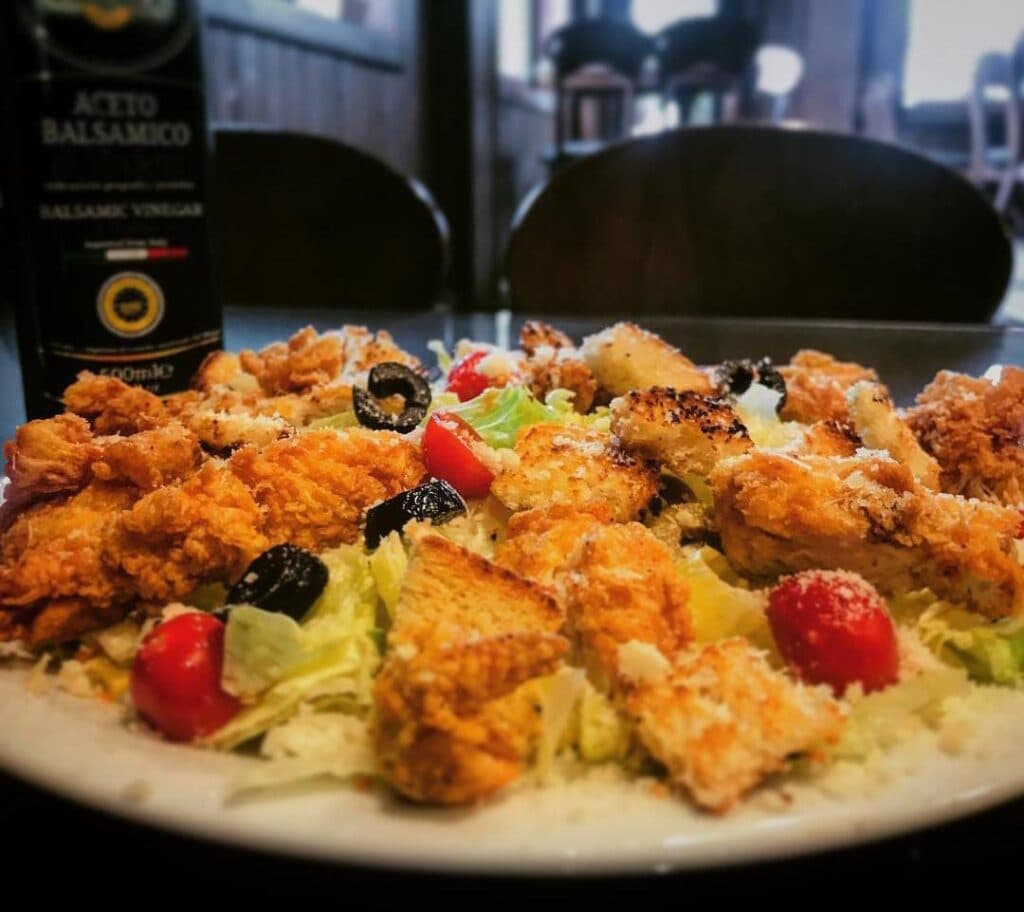 فست فود پیتزا ژینا در نوشهر