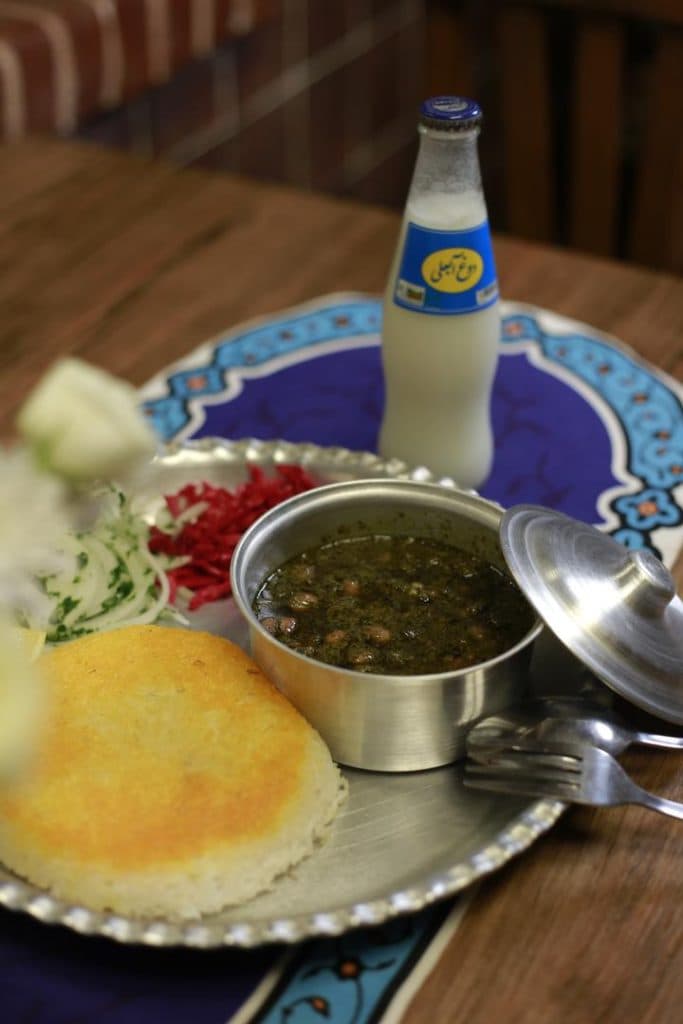 رستوران سنتی ارک در رشت