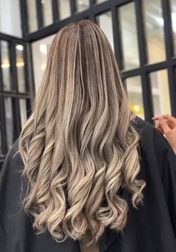 سالن زیبایی یانیز در کرمانشاه