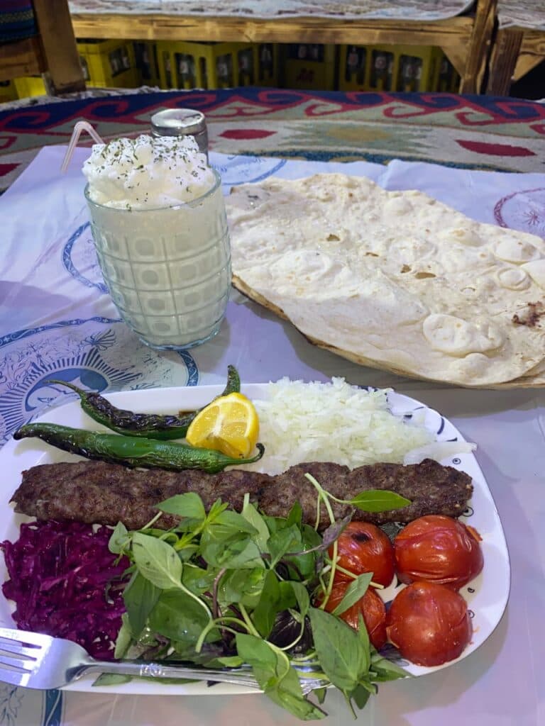 کباب ساتوری بناب ناصری در حمیل