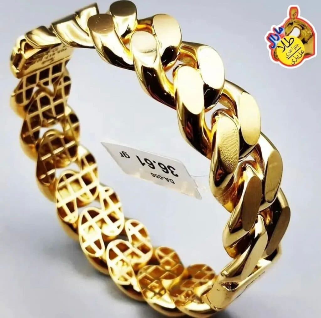 طلا فروشی مارال عزیزی در میانه