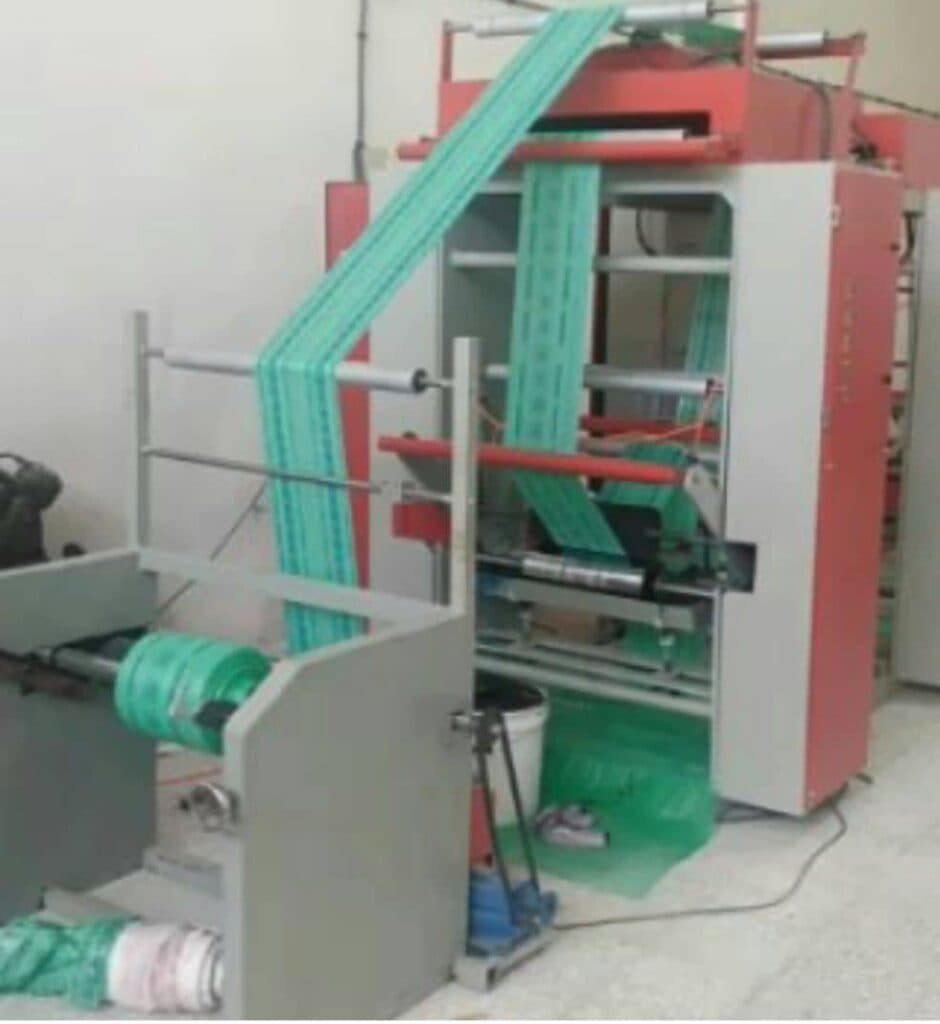 خرید و فروش دستگاه سفره و لیوان کاغذی یکبار مصرف شاخه گستران در دلیجان