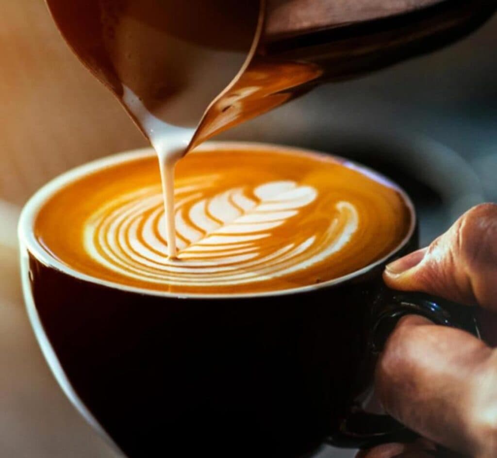 کافه نایت Night در آمل