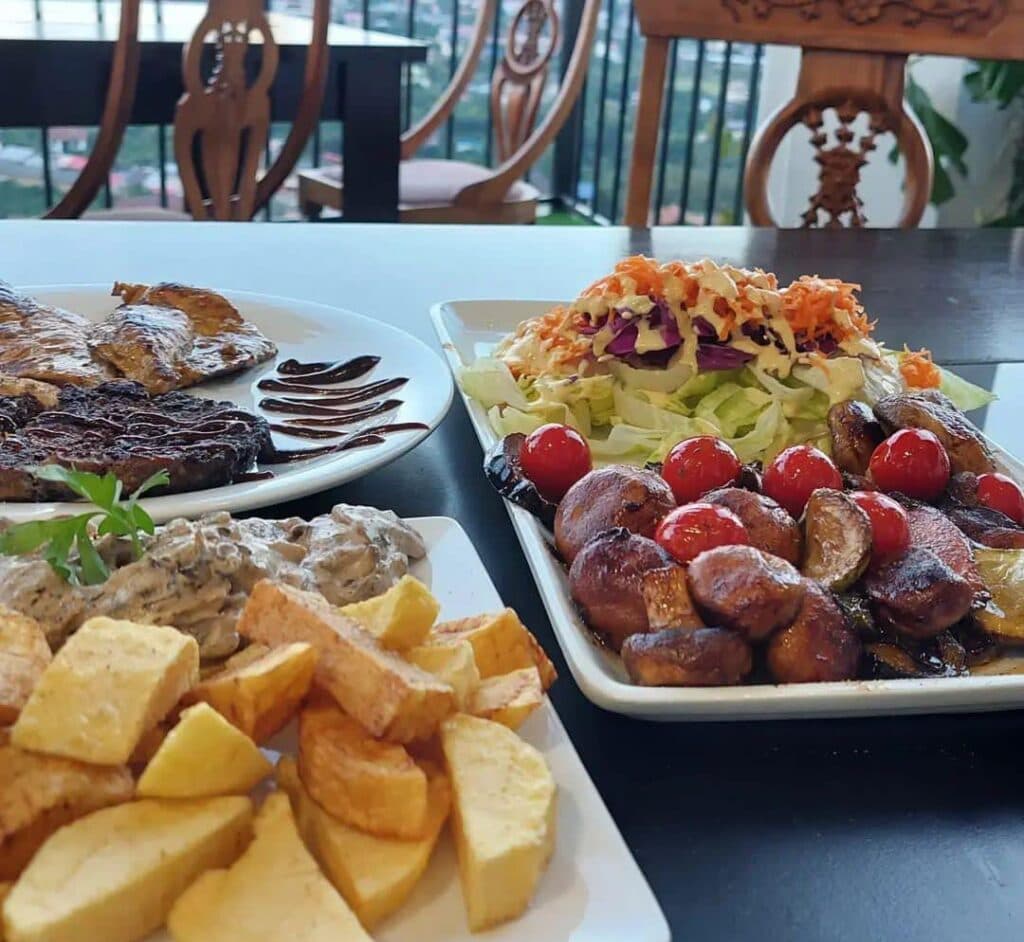 کافه رستوران خالدی در شهسوار