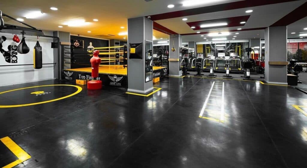 باشگاه ورزشی آیریک در عظیمیه کرج