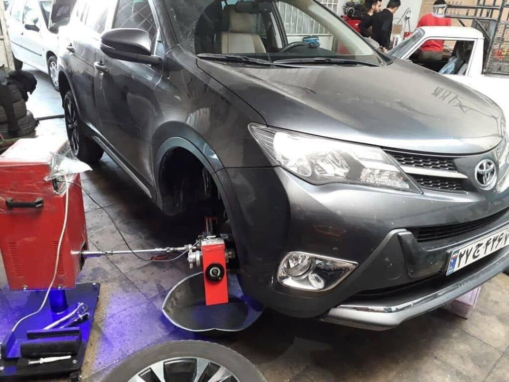 خدمات مکانیک خودرو تعمیرلند در کرمان