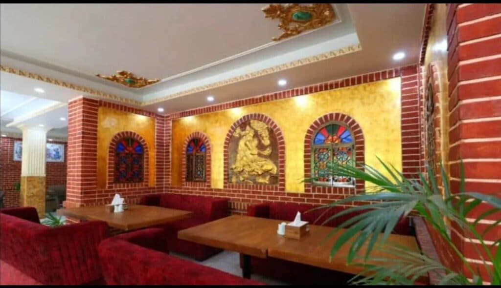 باغ تالار کرمانشاهی در نیاوران تهران