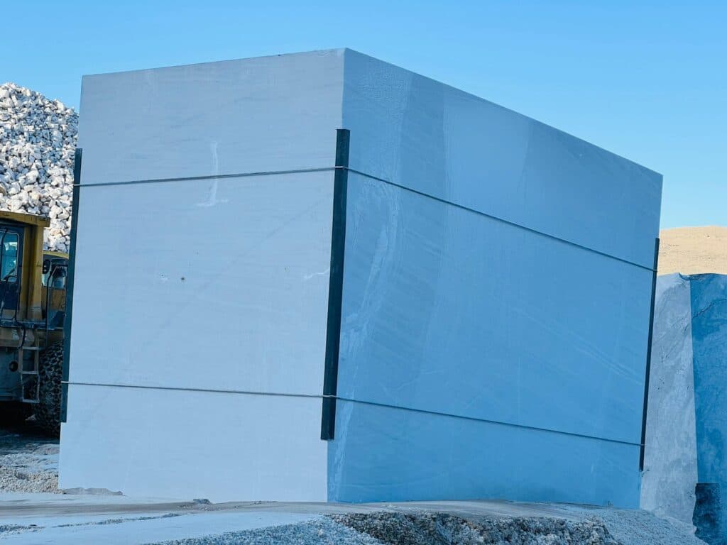 تولید و استخراج سنگ های تزئینی چینی اوپال سنگ شاقز در الیگودرز