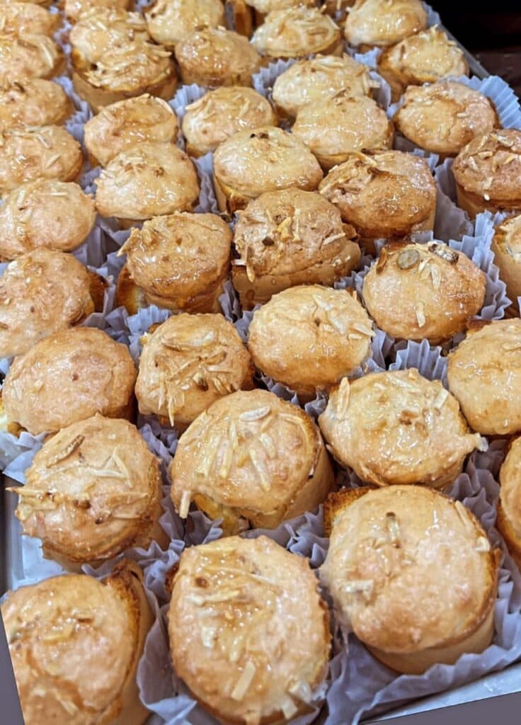 شیرینی سرای کاج در قائمشهر