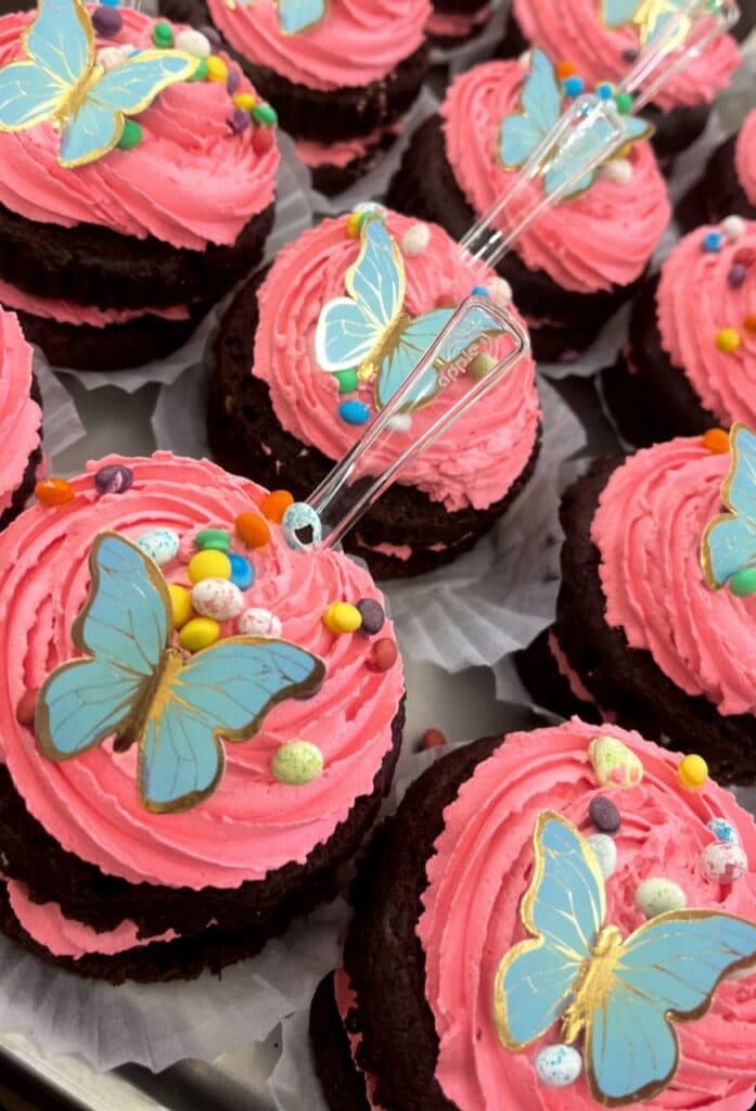 شیرینی سرای کاج در قائمشهر