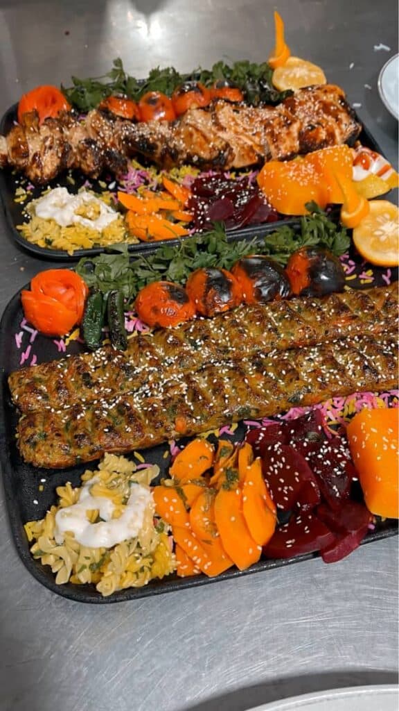 رستوران سیمرغ طلایی در همدان