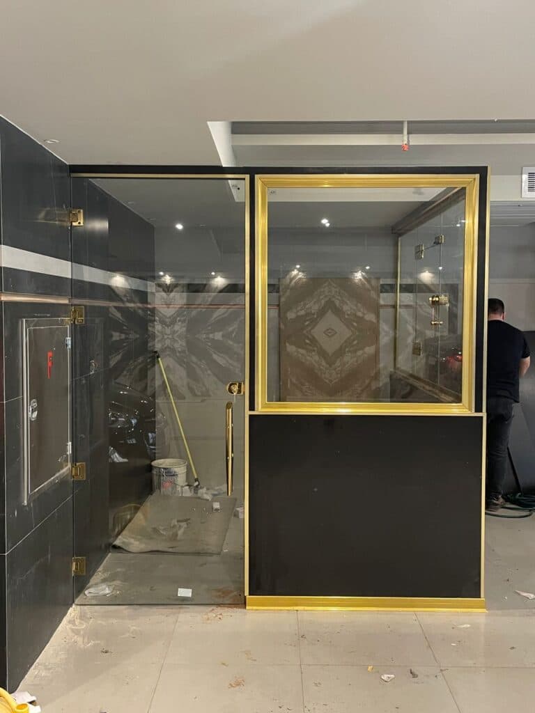 نصب و تعمیر شیشه سکوریت دیزجی در تبریز