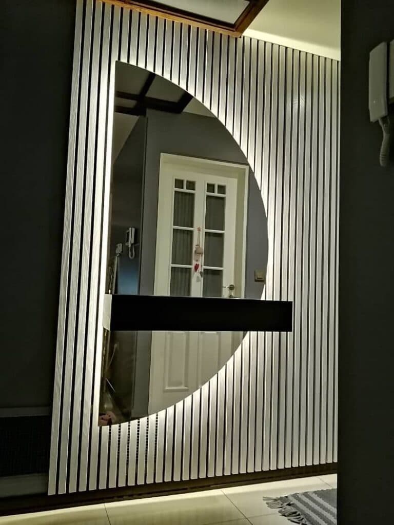 تولید و فروش آینه کلاسیک بک لایت دکوراتیو کیومرث در چهاردانگه تهران