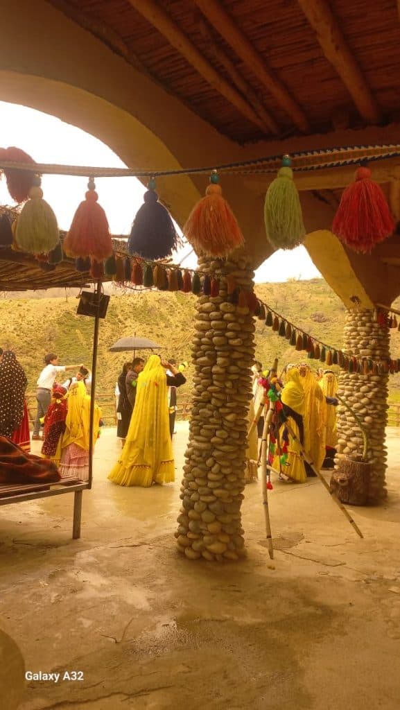 اقامتگاه بومگردی پاپیلا در دشت سوسن ایذه