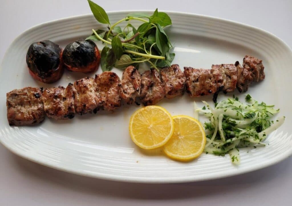 رستوران ياسمن در كرمان