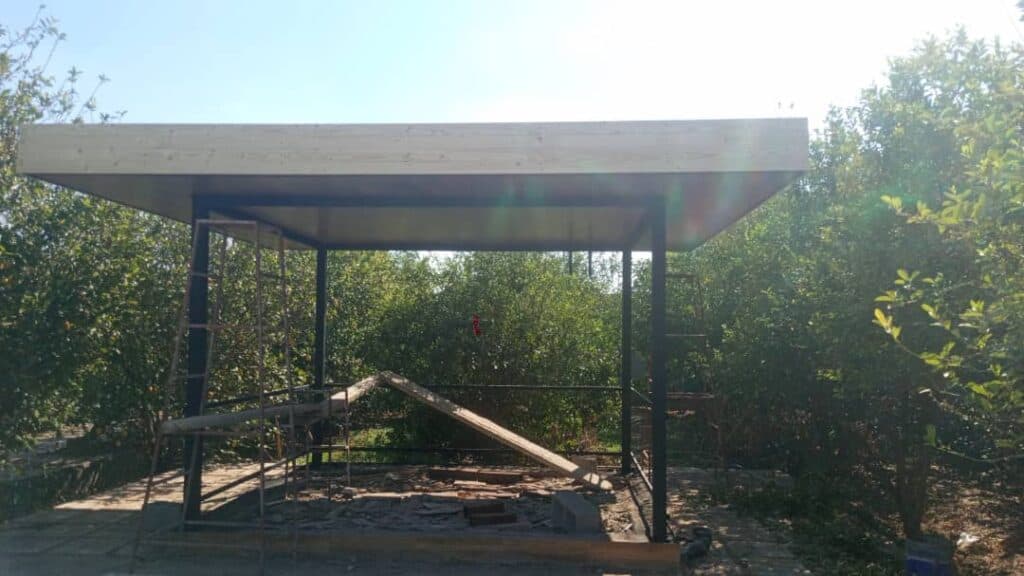 ساخت و اجرای سقف شیروانی و آلاچیق پایدار در دزفول