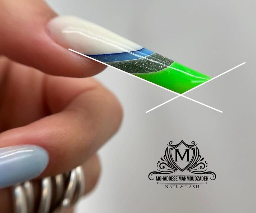 سالن تخصصی ناخن محدثه محمودزاده در آمل