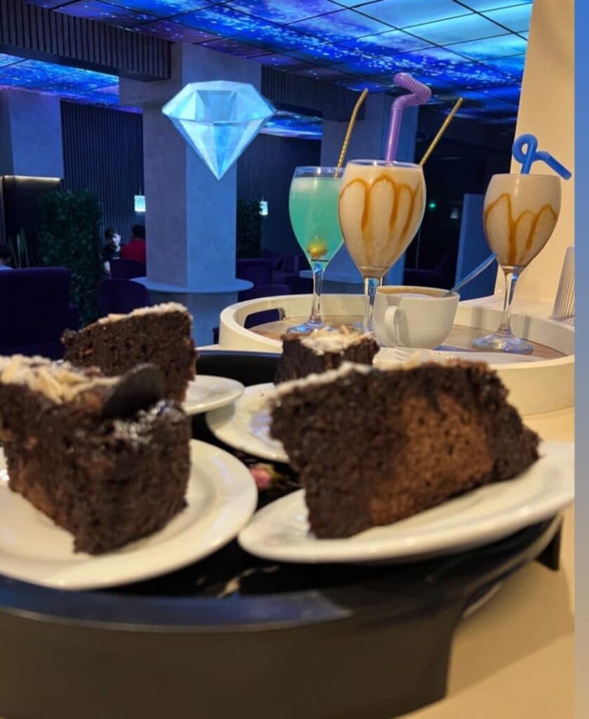 کافی شاپ دایموند در جیرفت