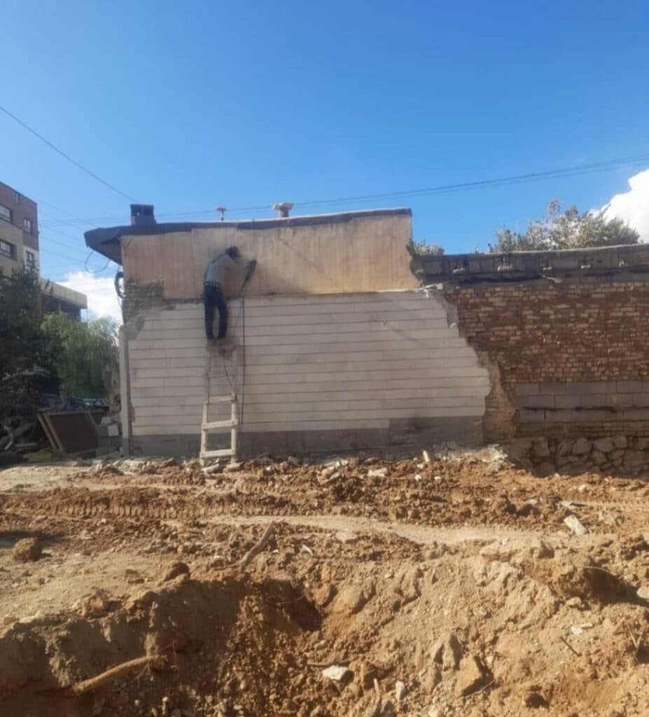 خدمات تخریب ساختمان و گودبرداری سارج در شهرکرد