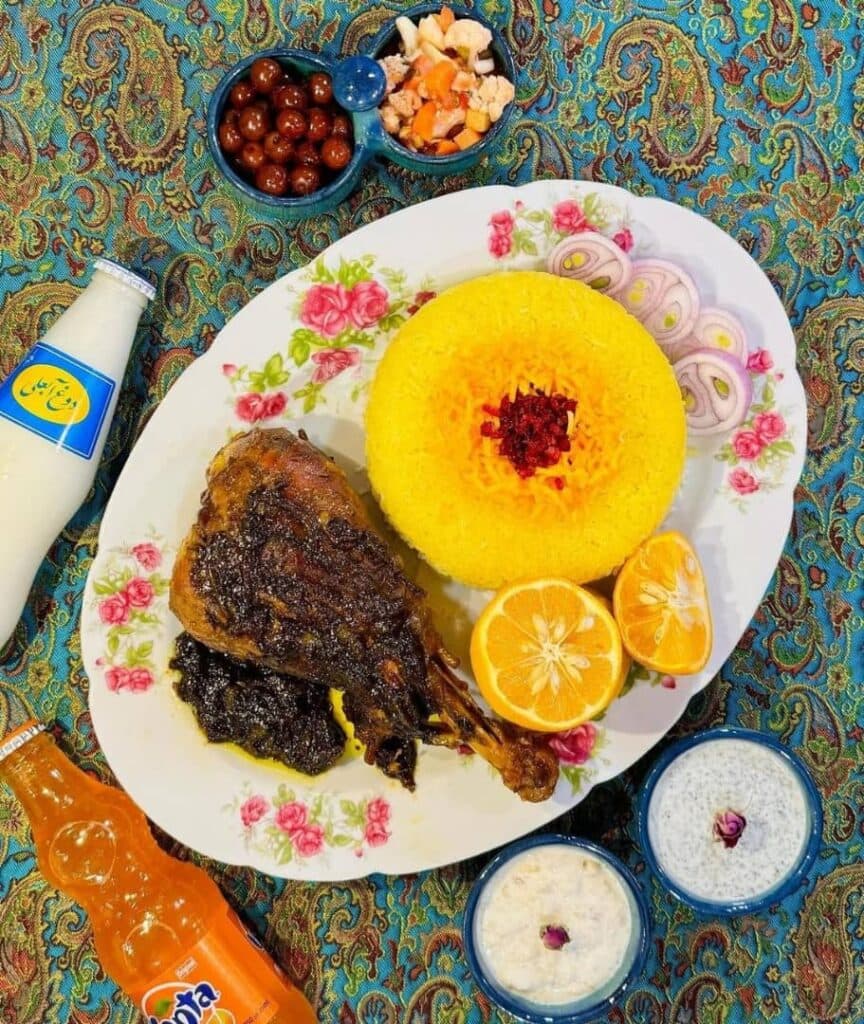 بیرون بر گوشت پلا در سمنان