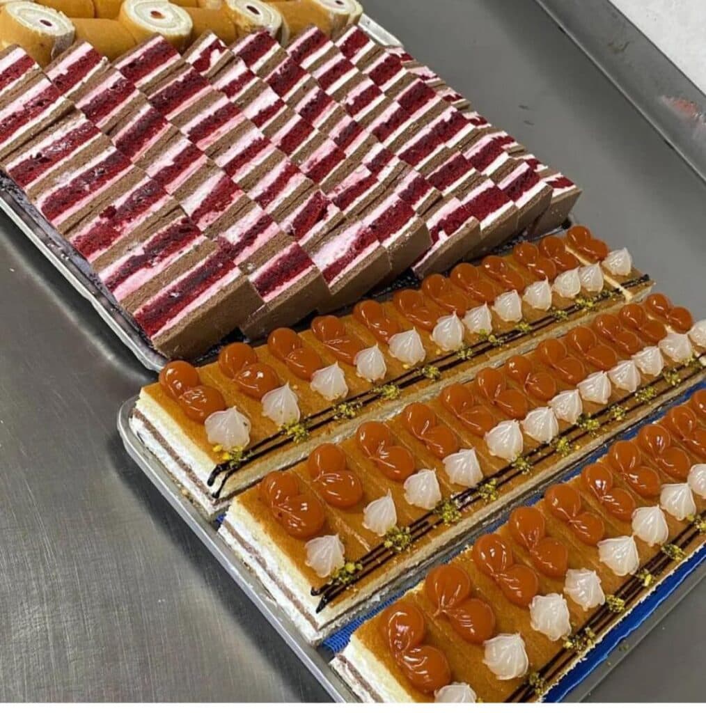 قنادی شیرین کام مولانی در مهاباد