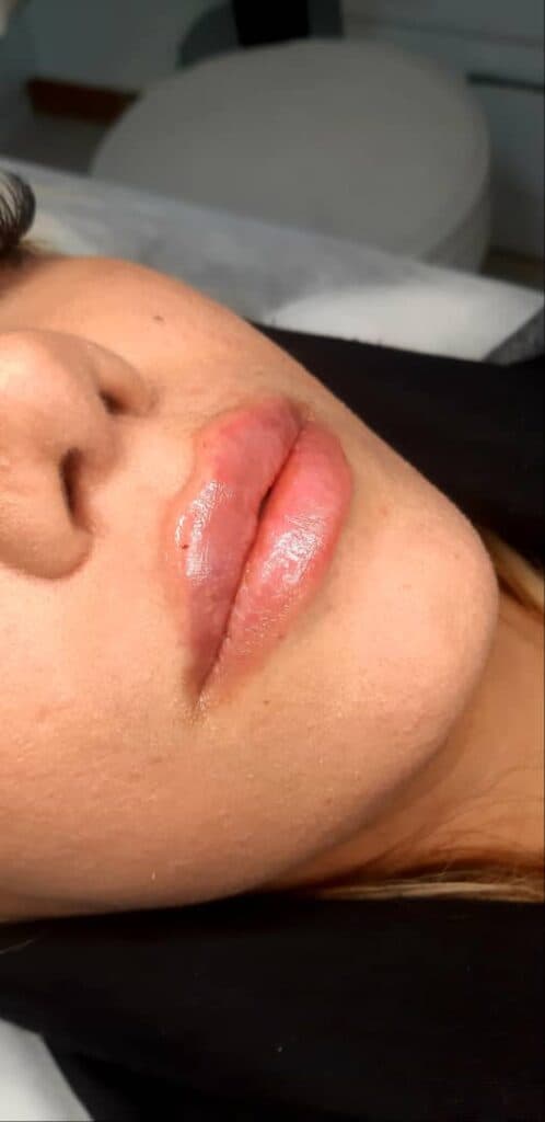 مرکز لیزر دکتر سعید باقرآبادی در کرمانشاه